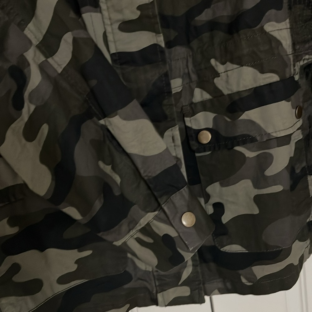 Army Jacket - Picture 9 of 9